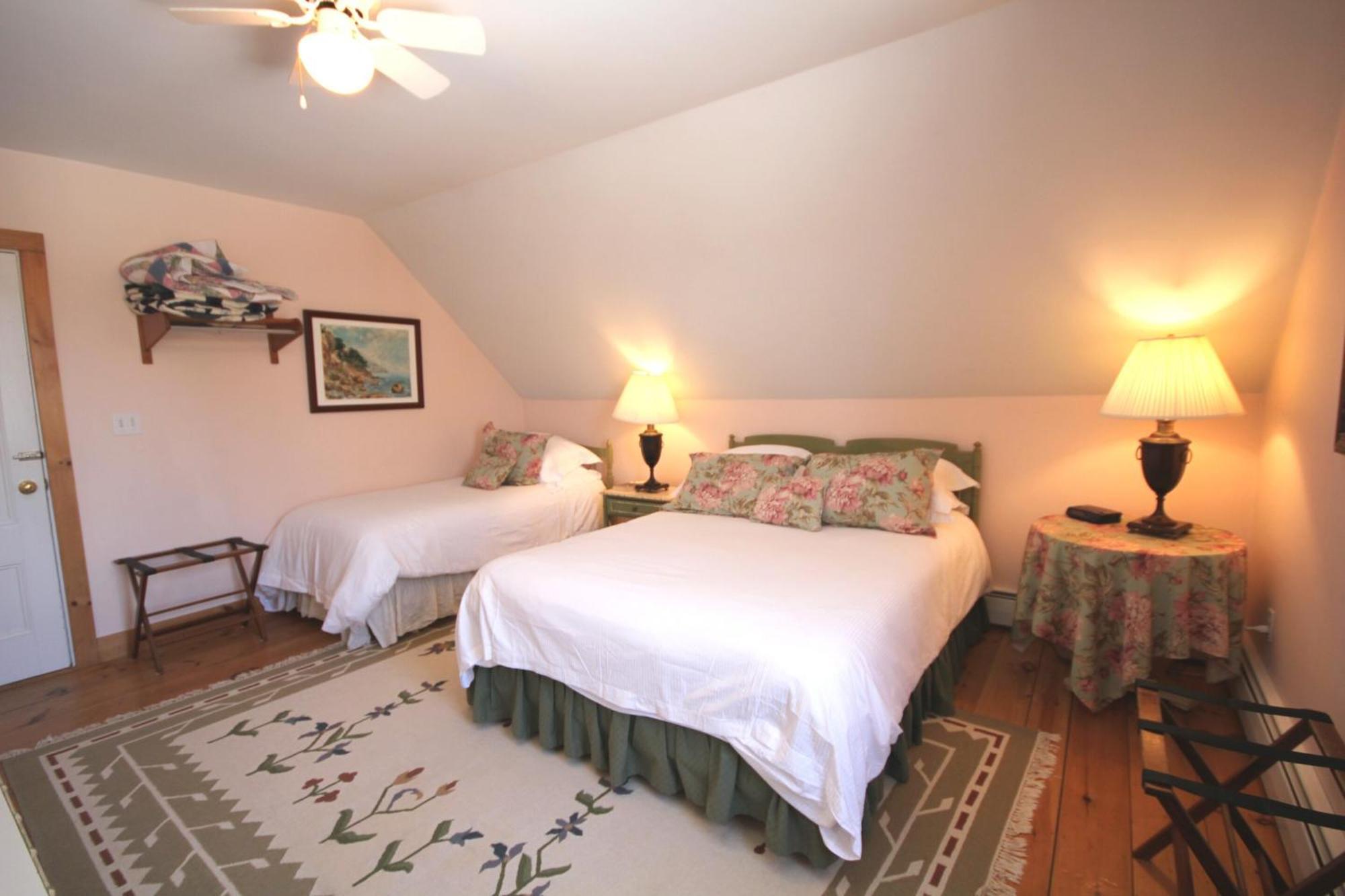 앤도버 하이랜드 레이크 인 B&B 객실 사진
