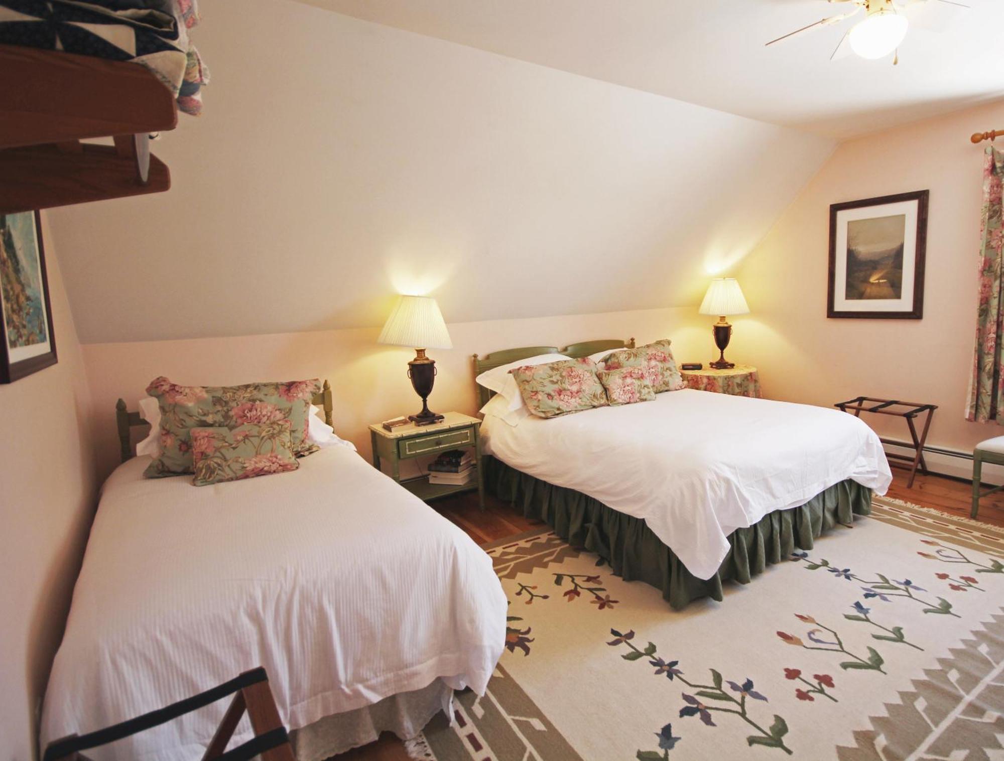 앤도버 하이랜드 레이크 인 B&B 객실 사진